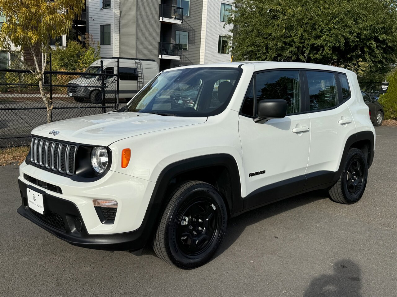 2022 Jeep Renegade Sport 4X4 BACKUP CAMERA ONLY 6K MILES   - Photo 1 - Portland, OR 97211