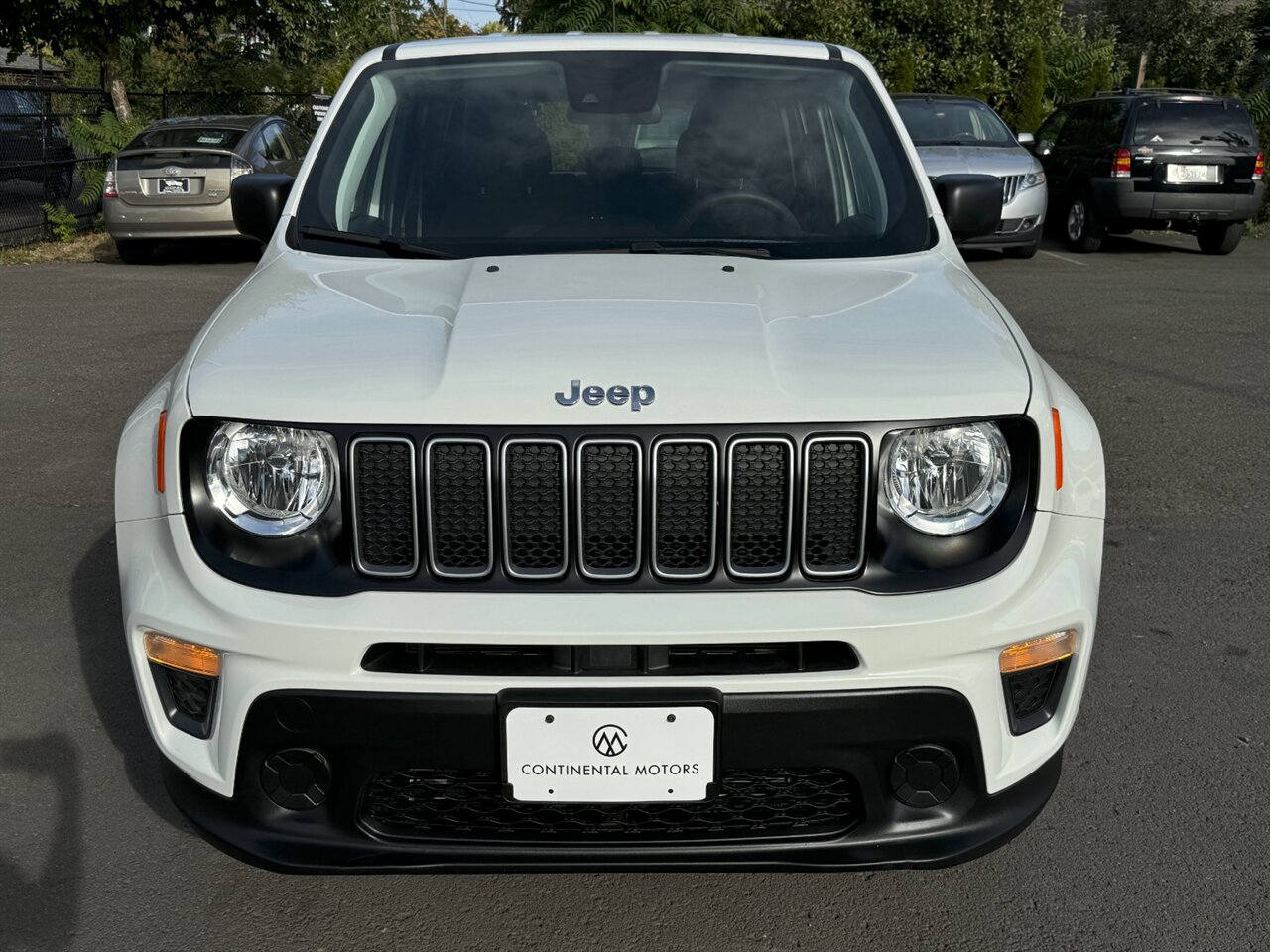 2022 Jeep Renegade Sport 4X4 BACKUP CAMERA ONLY 6K MILES   - Photo 4 - Portland, OR 97211