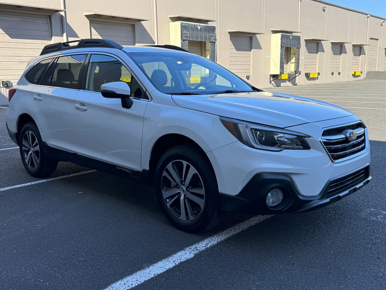 2019 Subaru Outback 2.5i Limited ADAPTIVE CRUISE-BLIS-BACKUP CAMERA   - Photo 5 - Portland, OR 97211