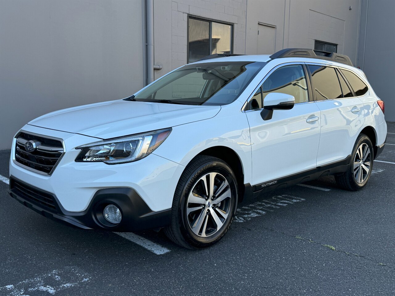 2019 Subaru Outback 2.5i Limited ADAPTIVE CRUISE-BLIS-BACKUP CAMERA   - Photo 1 - Portland, OR 97211