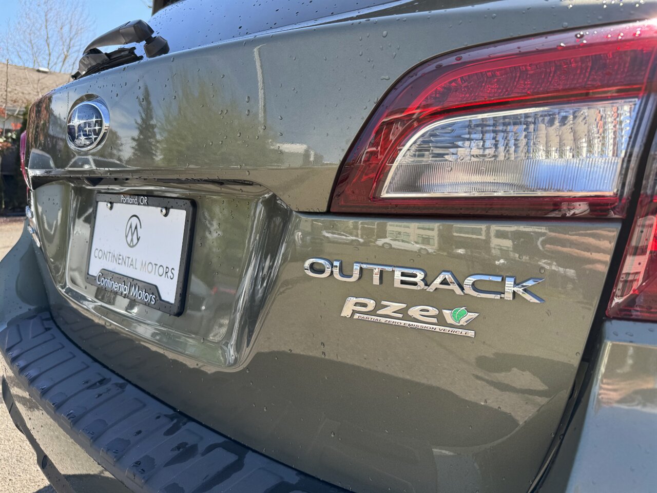 2017 Subaru Outback 2.5i Limited ADAPTIV   - Photo 44 - Portland, OR 97211