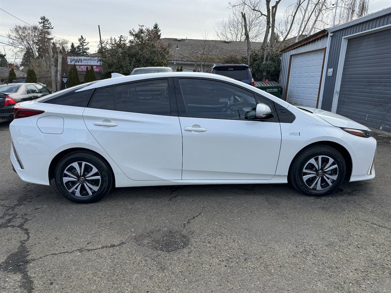 2019 Toyota Prius Prime Premium ADAPTIVE CRUISE LEATHER   - Photo 6 - Portland, OR 97211