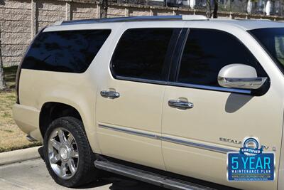 2007 Cadillac Escalade ESV LUXURY AWD NAV BK/CAM S/ROOF HWY MILES   - Photo 8 - Stafford, TX 77477