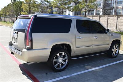 2007 Cadillac Escalade ESV LUXURY AWD NAV BK/CAM S/ROOF HWY MILES   - Photo 13 - Stafford, TX 77477