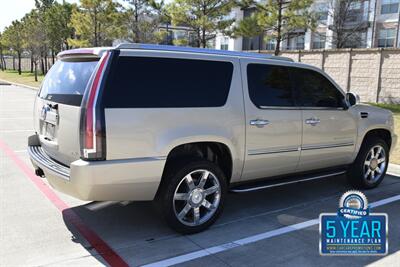 2007 Cadillac Escalade ESV LUXURY AWD NAV BK/CAM S/ROOF HWY MILES   - Photo 13 - Stafford, TX 77477