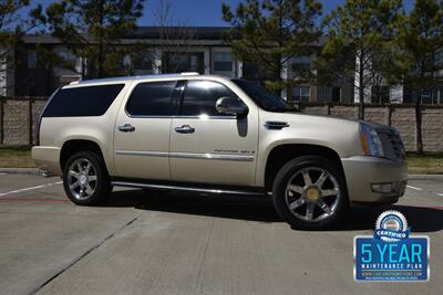 2007 Cadillac Escalade ESV LUXURY AWD NAV BK/CAM S/ROOF HWY MILES   - Photo 1 - Stafford, TX 77477