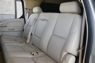 2007 Cadillac Escalade ESV LUXURY AWD NAV BK/CAM S/ROOF HWY MILES   - Photo 36 - Stafford, TX 77477