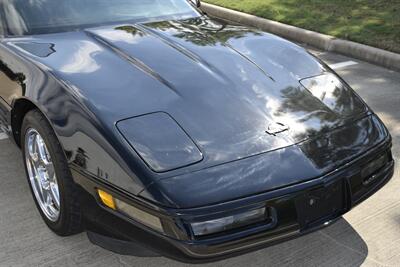 1994 Chevrolet Corvette COUPE 6 SPD MANUAL 36K LOW MILES GARAGED LOADED   - Photo 11 - Stafford, TX 77477