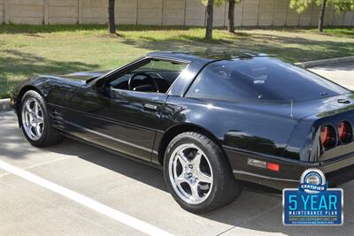 1994 Chevrolet Corvette COUPE 6 SPD MANUAL 36K LOW MILES GARAGED LOADED   - Photo 17 - Stafford, TX 77477