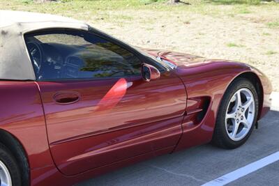 2002 Chevrolet Corvette CONVERTIBLE AUTOMATIC BEST COLOR COMBO CLEAN   - Photo 18 - Stafford, TX 77477