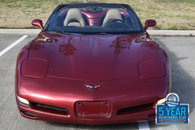 2002 Chevrolet Corvette CONVERTIBLE AUTOMATIC BEST COLOR COMBO CLEAN   - Photo 2 - Stafford, TX 77477
