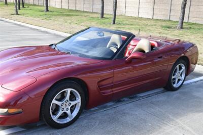 2002 Chevrolet Corvette CONVERTIBLE AUTOMATIC BEST COLOR COMBO CLEAN   - Photo 7 - Stafford, TX 77477