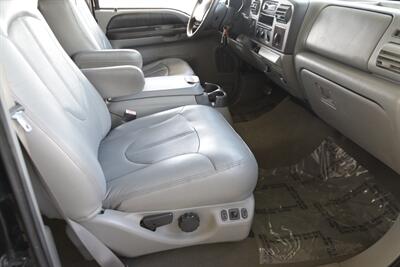 2006 Ford F-350 SUPER DUTY LARIAT DIESEL 4X4 DUALLY TX TRUCK   - Photo 31 - Stafford, TX 77477