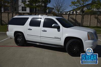 2009 GMC Yukon Denali XL NAV BK/CAM PREM WHLS HWY MILES CLEAN   - Photo 1 - Stafford, TX 77477