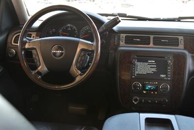 2009 GMC Yukon Denali XL NAV BK/CAM PREM WHLS HWY MILES CLEAN   - Photo 23 - Stafford, TX 77477