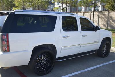 2009 GMC Yukon Denali XL NAV BK/CAM PREM WHLS HWY MILES CLEAN   - Photo 15 - Stafford, TX 77477