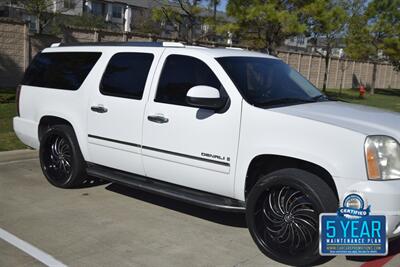 2009 GMC Yukon Denali XL NAV BK/CAM PREM WHLS HWY MILES CLEAN   - Photo 6 - Stafford, TX 77477