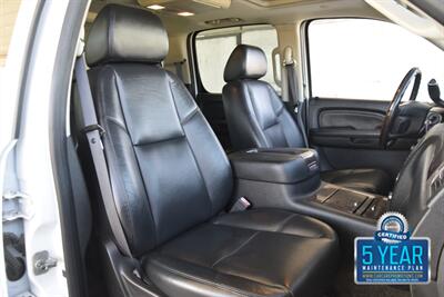 2009 GMC Yukon Denali XL NAV BK/CAM PREM WHLS HWY MILES CLEAN   - Photo 33 - Stafford, TX 77477