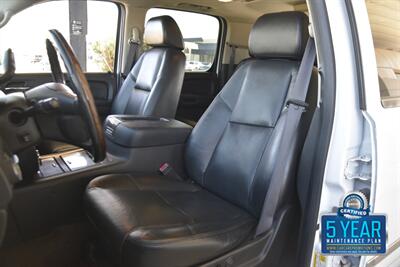 2009 GMC Yukon Denali XL NAV BK/CAM PREM WHLS HWY MILES CLEAN   - Photo 32 - Stafford, TX 77477