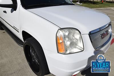 2009 GMC Yukon Denali XL NAV BK/CAM PREM WHLS HWY MILES CLEAN   - Photo 10 - Stafford, TX 77477