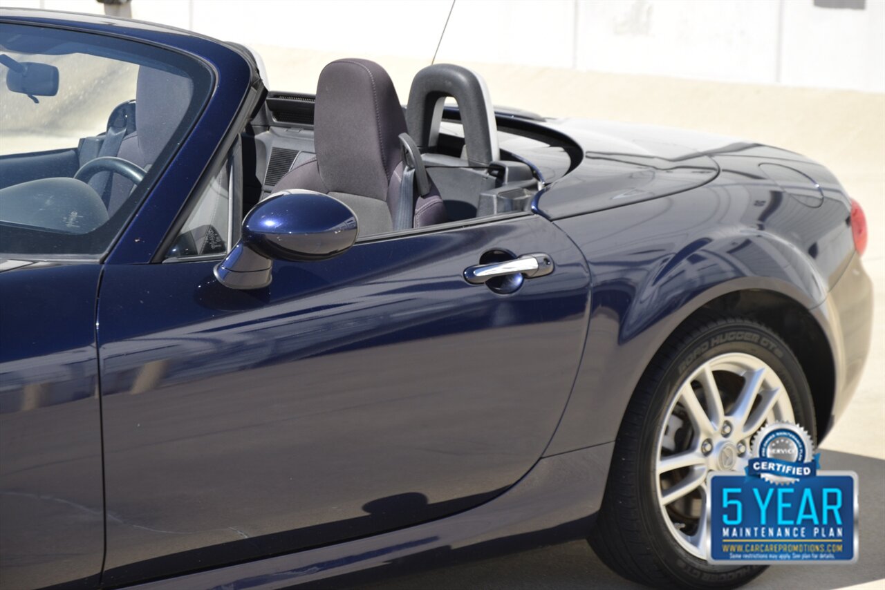 2009 Mazda MX-5 Miata SPORT HARDTOP CONVERTIBLE 5SPD MANUAL NEW TRADE   - Photo 10 - Stafford, TX 77477