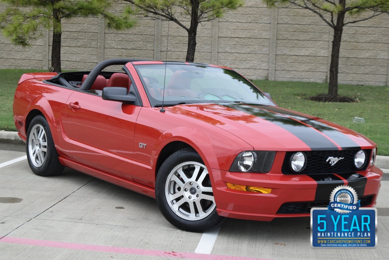 2005 Ford Mustang GT PREMIUM CONVERTIBLE AUTO 28K ORIG MILE RED LTHR   - Photo 36 - Stafford, TX 77477