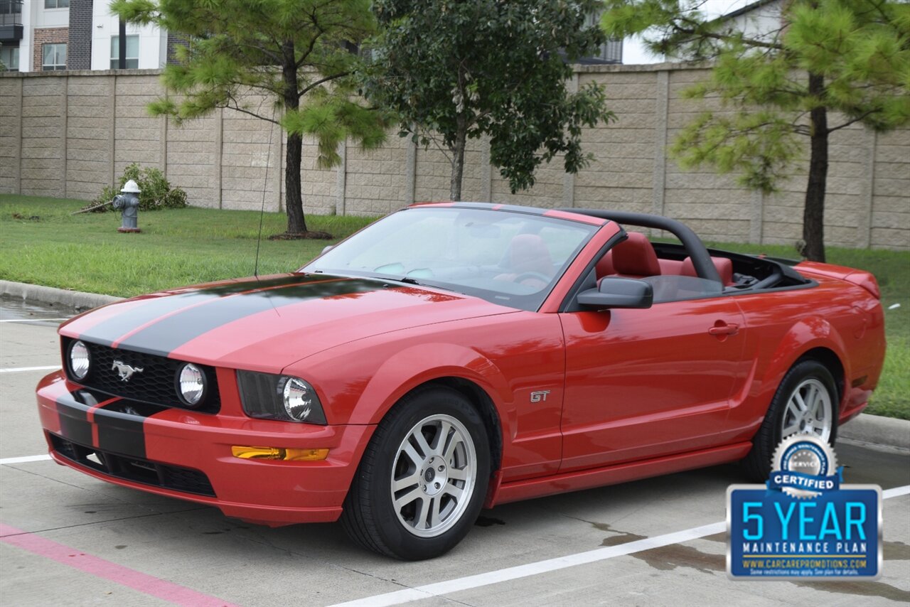 2005 Ford Mustang GT PREMIUM CONVERTIBLE AUTO 28K ORIG MILE RED LTHR   - Photo 6 - Stafford, TX 77477