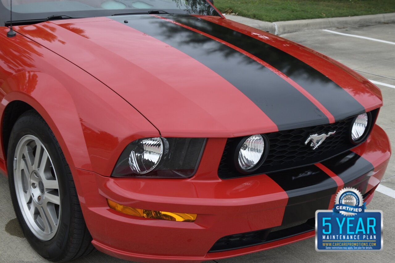 2005 Ford Mustang GT PREMIUM CONVERTIBLE AUTO 28K ORIG MILE RED LTHR   - Photo 12 - Stafford, TX 77477