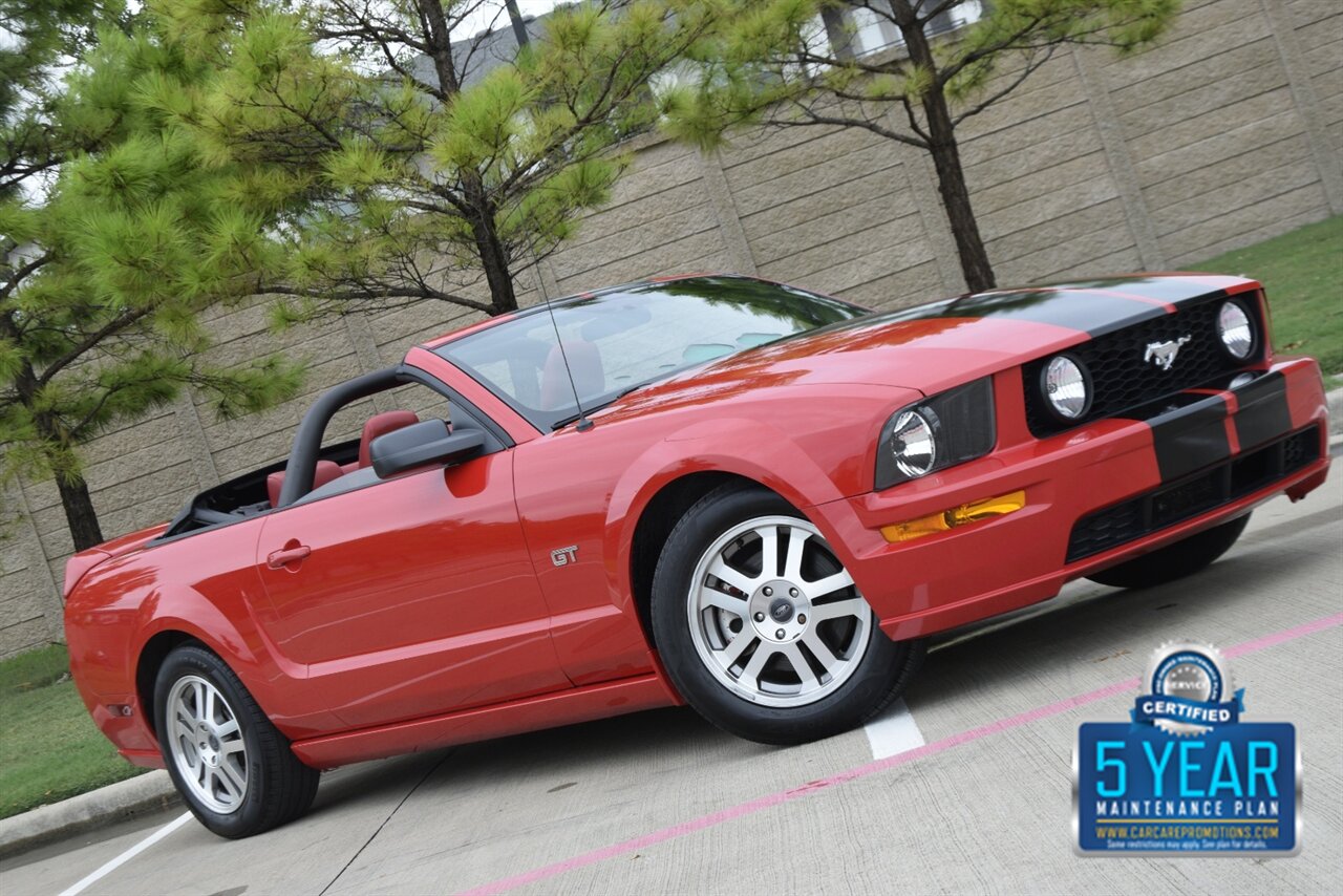 2005 Ford Mustang GT PREMIUM CONVERTIBLE AUTO 28K ORIG MILE RED LTHR   - Photo 22 - Stafford, TX 77477