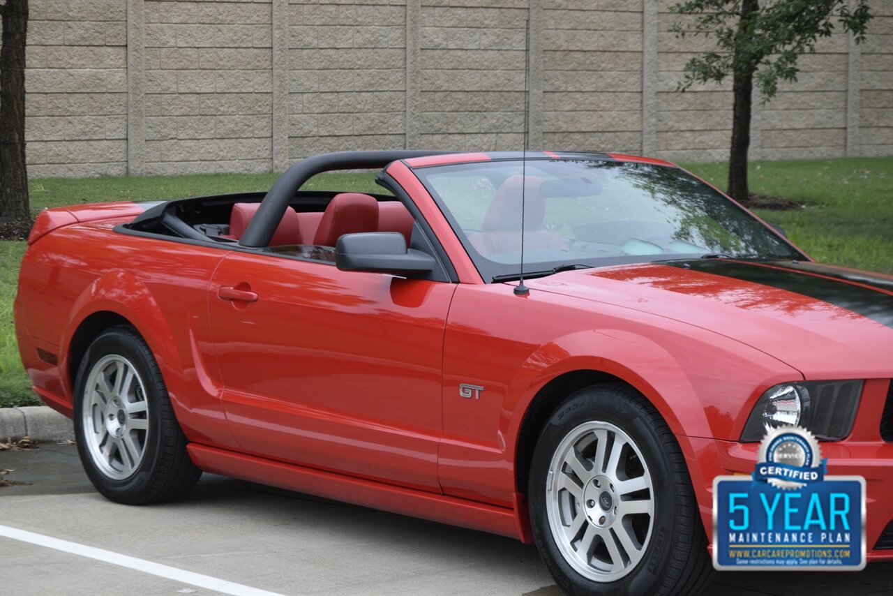 2005 Ford Mustang GT PREMIUM CONVERTIBLE AUTO 28K ORIG MILE RED LTHR   - Photo 7 - Stafford, TX 77477