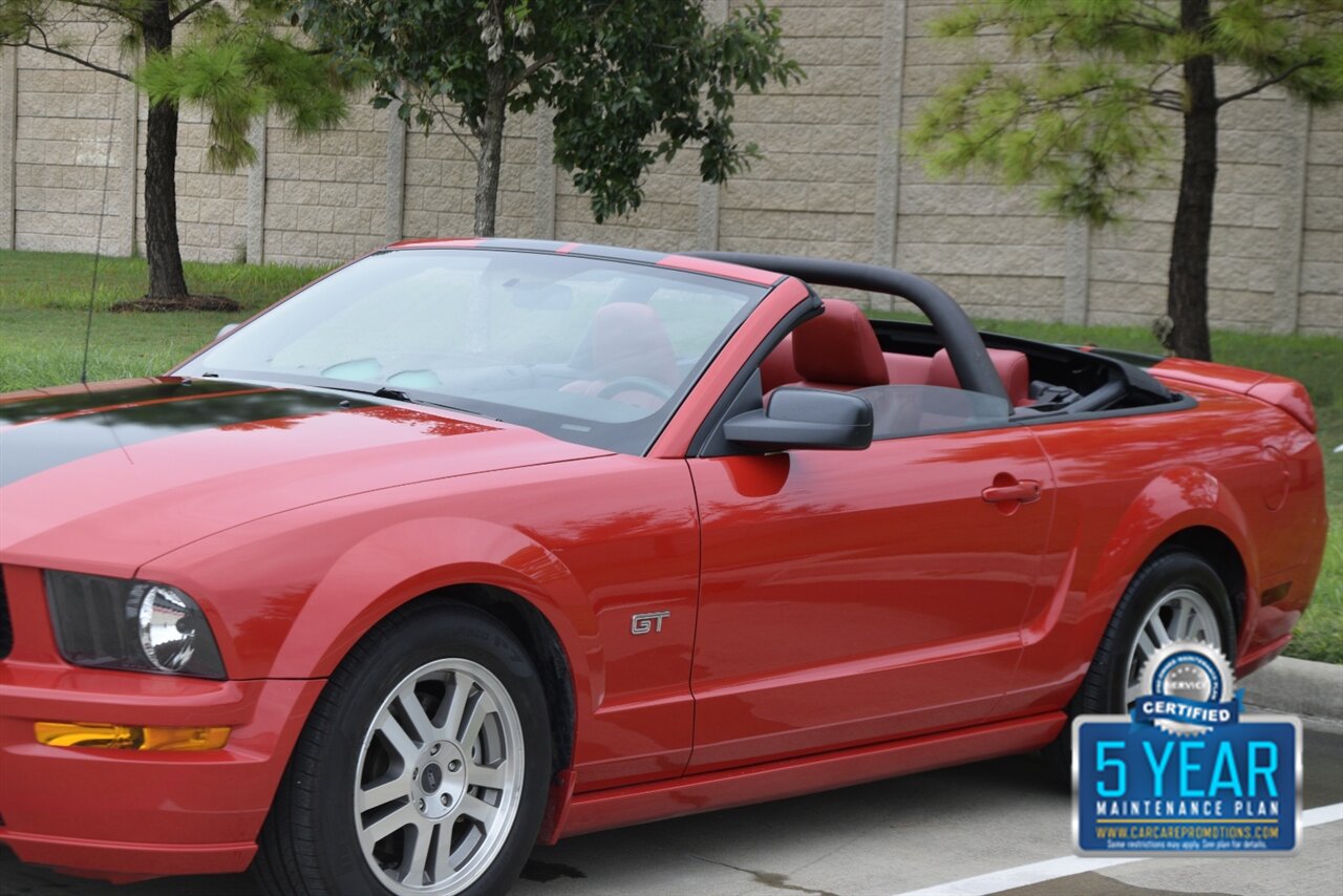 2005 Ford Mustang GT PREMIUM CONVERTIBLE AUTO 28K ORIG MILE RED LTHR   - Photo 8 - Stafford, TX 77477