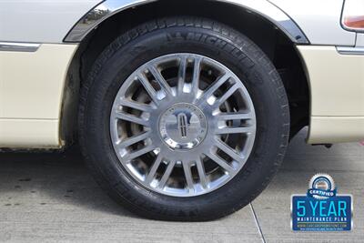 2007 Lincoln Town Car SIGNATURE LTD 45K ORIG MILES CARRIAGE TOP MINT   - Photo 38 - Stafford, TX 77477