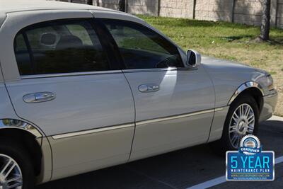2007 Lincoln Town Car SIGNATURE LTD 45K ORIG MILES CARRIAGE TOP MINT   - Photo 18 - Stafford, TX 77477