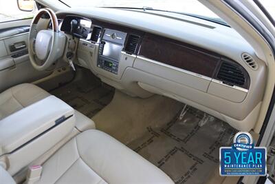 2007 Lincoln Town Car SIGNATURE LTD 45K ORIG MILES CARRIAGE TOP MINT   - Photo 29 - Stafford, TX 77477