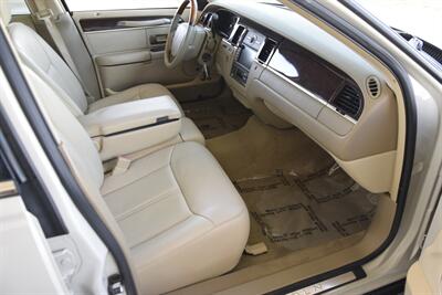 2007 Lincoln Town Car SIGNATURE LTD 45K ORIG MILES CARRIAGE TOP MINT   - Photo 31 - Stafford, TX 77477