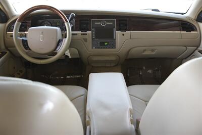 2007 Lincoln Town Car SIGNATURE LTD 45K ORIG MILES CARRIAGE TOP MINT   - Photo 26 - Stafford, TX 77477