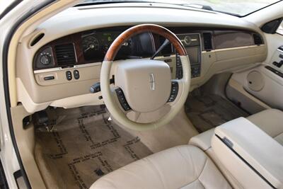 2007 Lincoln Town Car SIGNATURE LTD 45K ORIG MILES CARRIAGE TOP MINT   - Photo 28 - Stafford, TX 77477