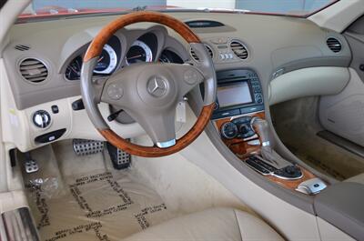 2009 Mercedes-Benz SL 550 LOADED PANO ROOF NAV HTD STS FRESH TRADE   - Photo 40 - Stafford, TX 77477