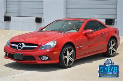 2009 Mercedes-Benz SL 550 LOADED PANO ROOF NAV HTD STS FRESH TRADE   - Photo 7 - Stafford, TX 77477