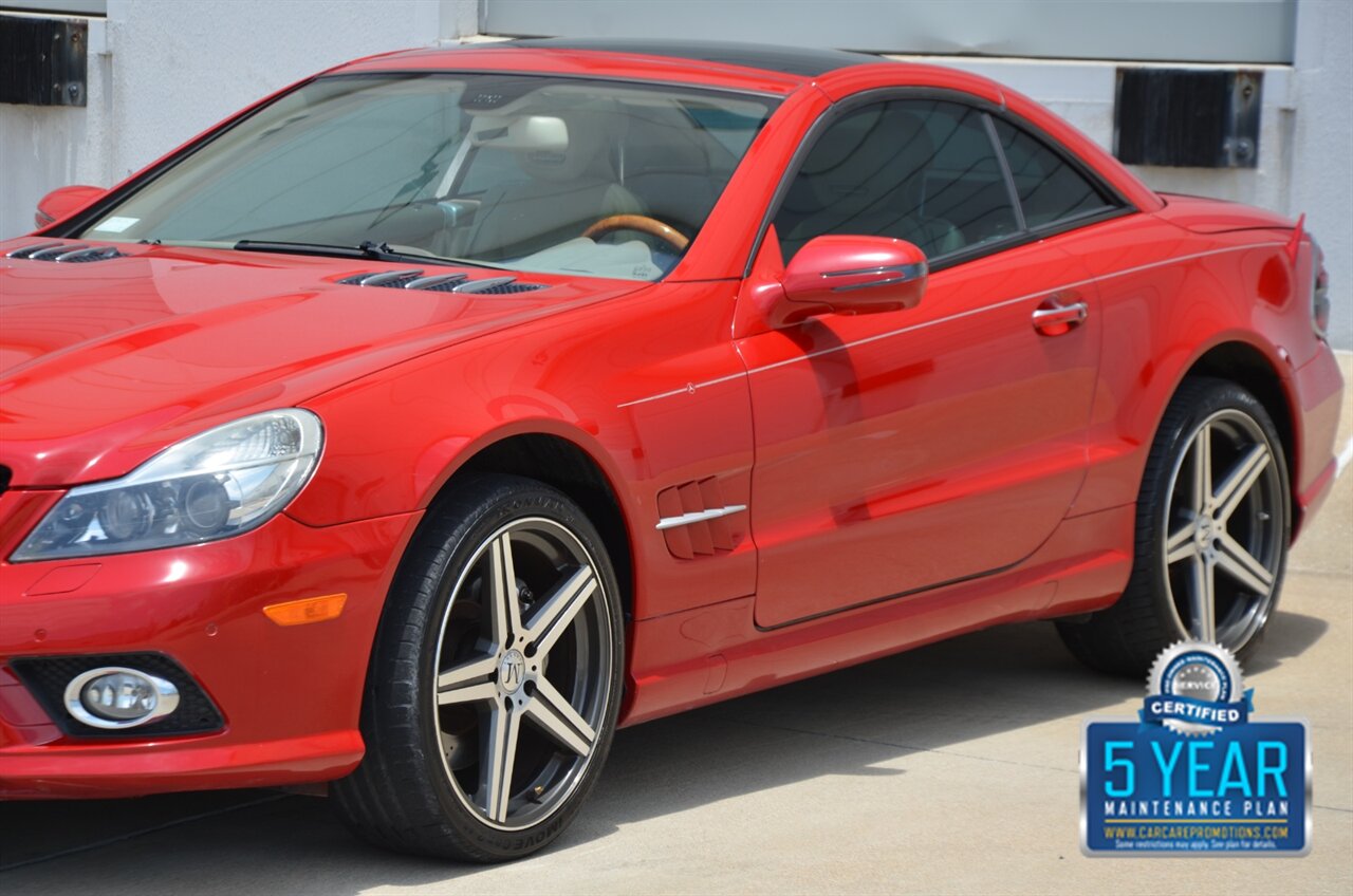 2009 Mercedes-Benz SL 550 LOADED PANO ROOF NAV HTD STS FRESH TRADE   - Photo 12 - Stafford, TX 77477