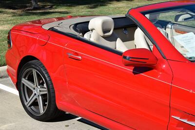 2009 Mercedes-Benz SL 550 LOADED PANO ROOF NAV HTD STS FRESH TRADE   - Photo 13 - Stafford, TX 77477