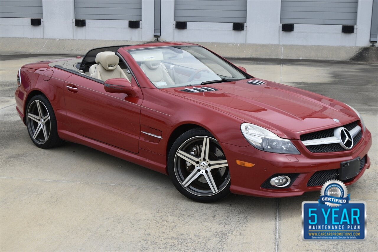 2009 Mercedes-Benz SL 550 LOADED PANO ROOF NAV HTD STS FRESH TRADE   - Photo 1 - Stafford, TX 77477