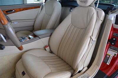 2009 Mercedes-Benz SL 550 LOADED PANO ROOF NAV HTD STS FRESH TRADE   - Photo 44 - Stafford, TX 77477