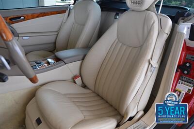 2009 Mercedes-Benz SL 550 LOADED PANO ROOF NAV HTD STS FRESH TRADE   - Photo 44 - Stafford, TX 77477