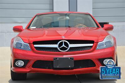 2009 Mercedes-Benz SL 550 LOADED PANO ROOF NAV HTD STS FRESH TRADE   - Photo 5 - Stafford, TX 77477