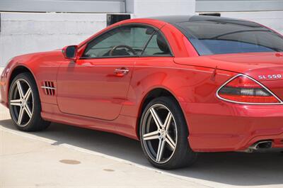 2009 Mercedes-Benz SL 550 LOADED PANO ROOF NAV HTD STS FRESH TRADE   - Photo 25 - Stafford, TX 77477