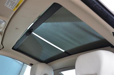 2009 Mercedes-Benz SL 550 LOADED PANO ROOF NAV HTD STS FRESH TRADE   - Photo 36 - Stafford, TX 77477