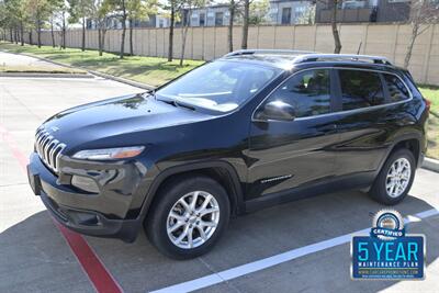 2018 Jeep Cherokee Latitude Plus LTHR NAV 70K LOW MILES NEW TRADE IN   - Photo 5 - Stafford, TX 77477