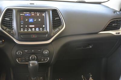 2018 Jeep Cherokee Latitude Plus LTHR NAV 70K LOW MILES NEW TRADE IN   - Photo 25 - Stafford, TX 77477