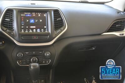 2018 Jeep Cherokee Latitude Plus LTHR NAV 70K LOW MILES NEW TRADE IN   - Photo 25 - Stafford, TX 77477